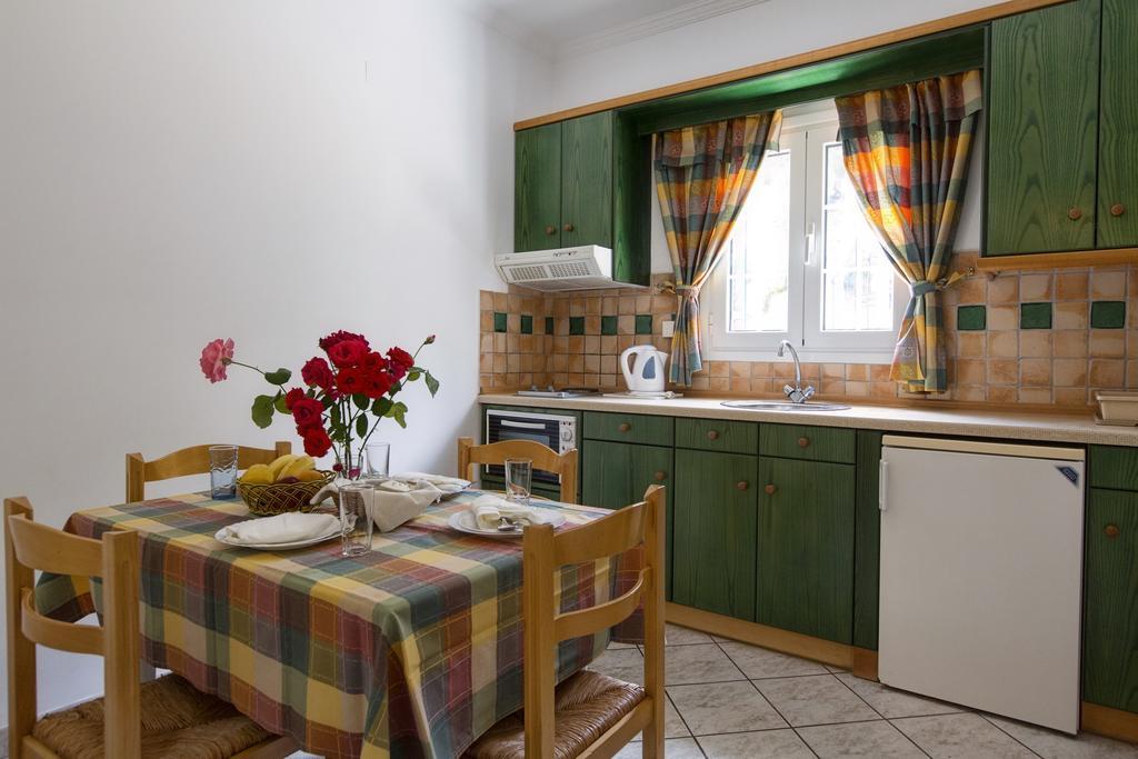 Apart Hotel Blumarin Άγιος Γόρδιος Εξωτερικό φωτογραφία